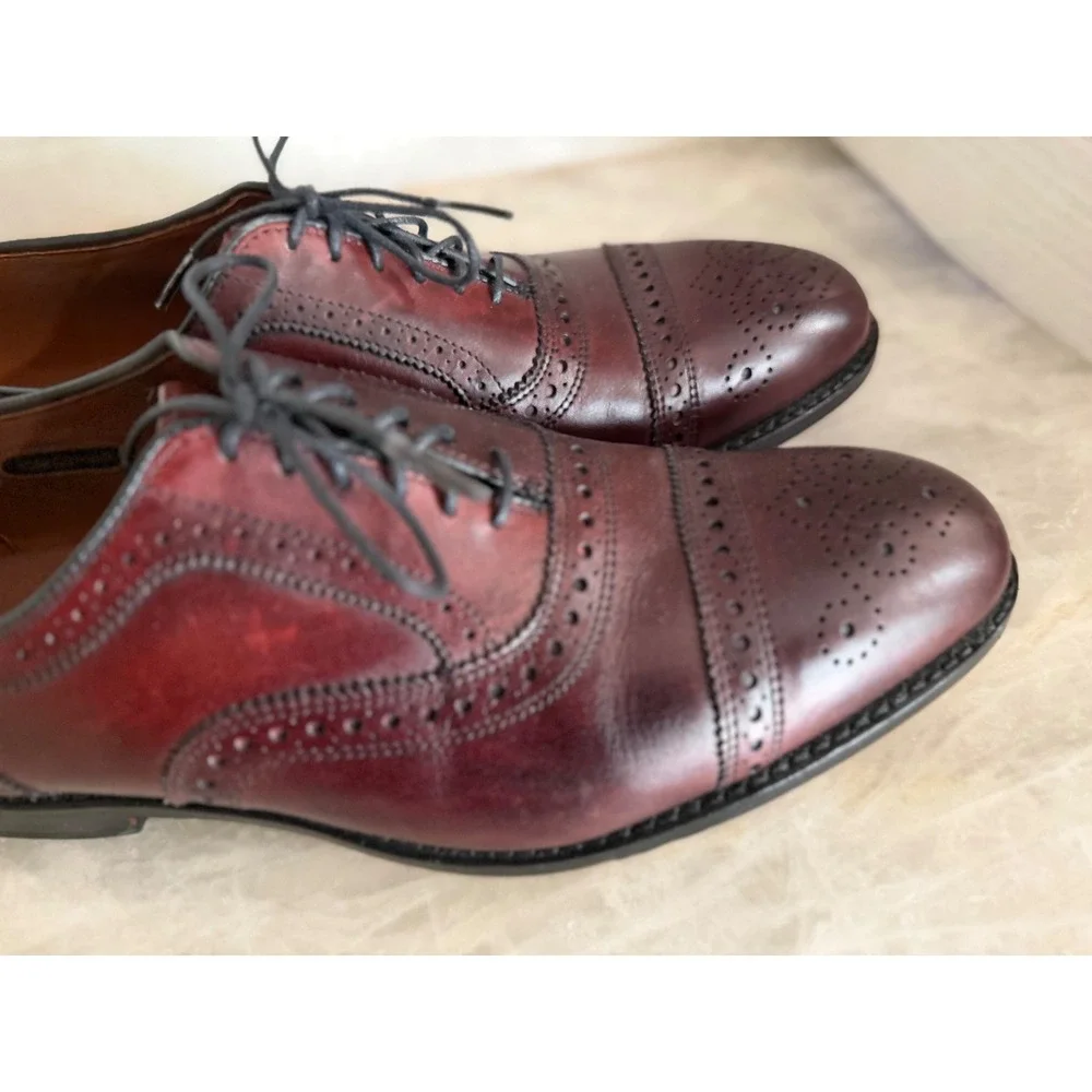 Allen Edmonds Strand Oxford Mens 10.5 D Burgundy Brogue Cap Toe USA